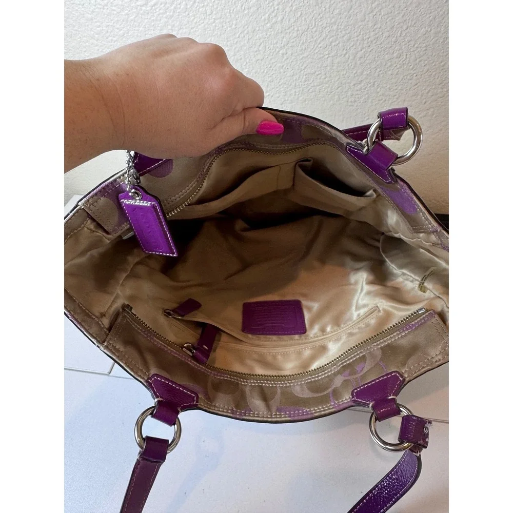 Y2K Coach Signature Tote Bag Women Purple Tan Monogram Patent Trim Aesthetic - Picture 8 of 12